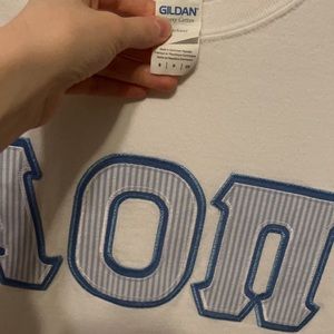 AOII white and blue stitched letter tee